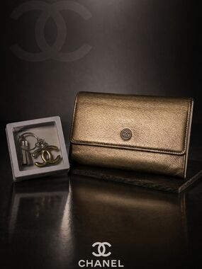 ⭐️Chanel Golden Snap Wallet In Custom Sunset Gold Color & Bagcharm Keychain